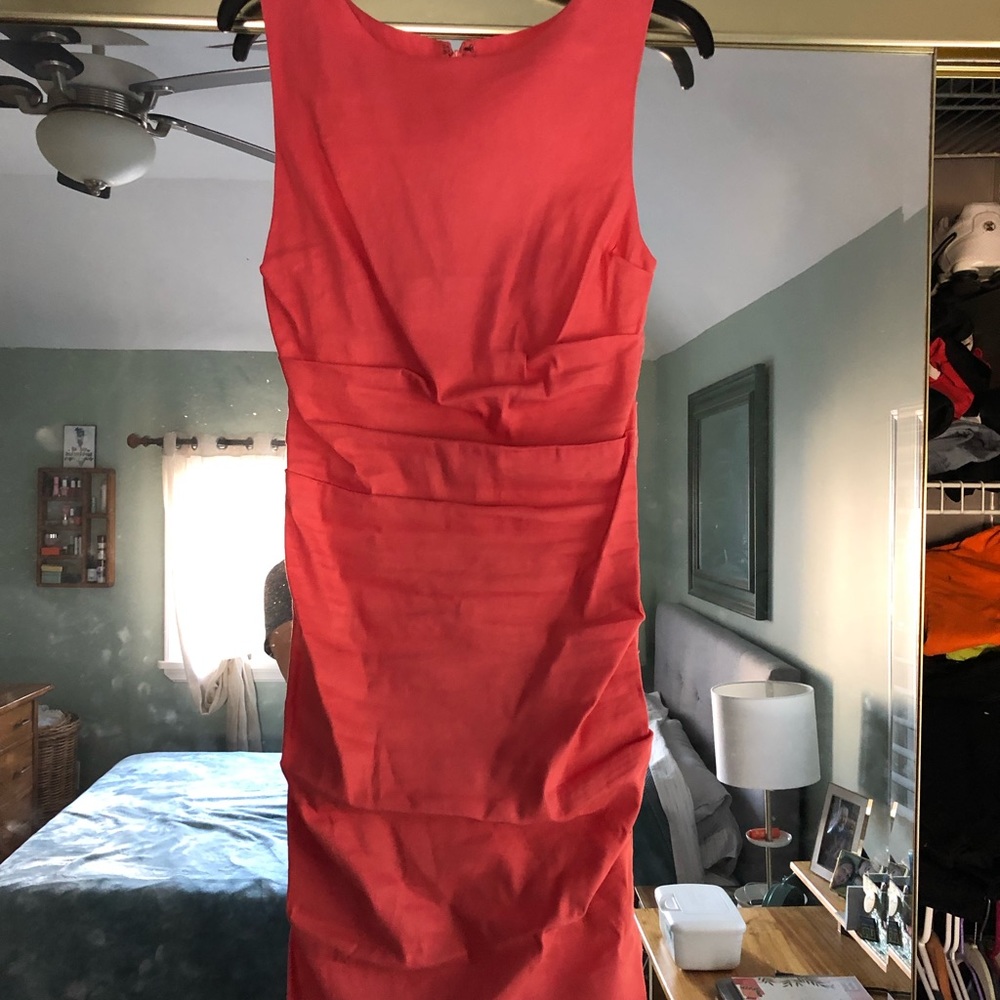 Nicole Miller Artelier size 8 coral runched dress